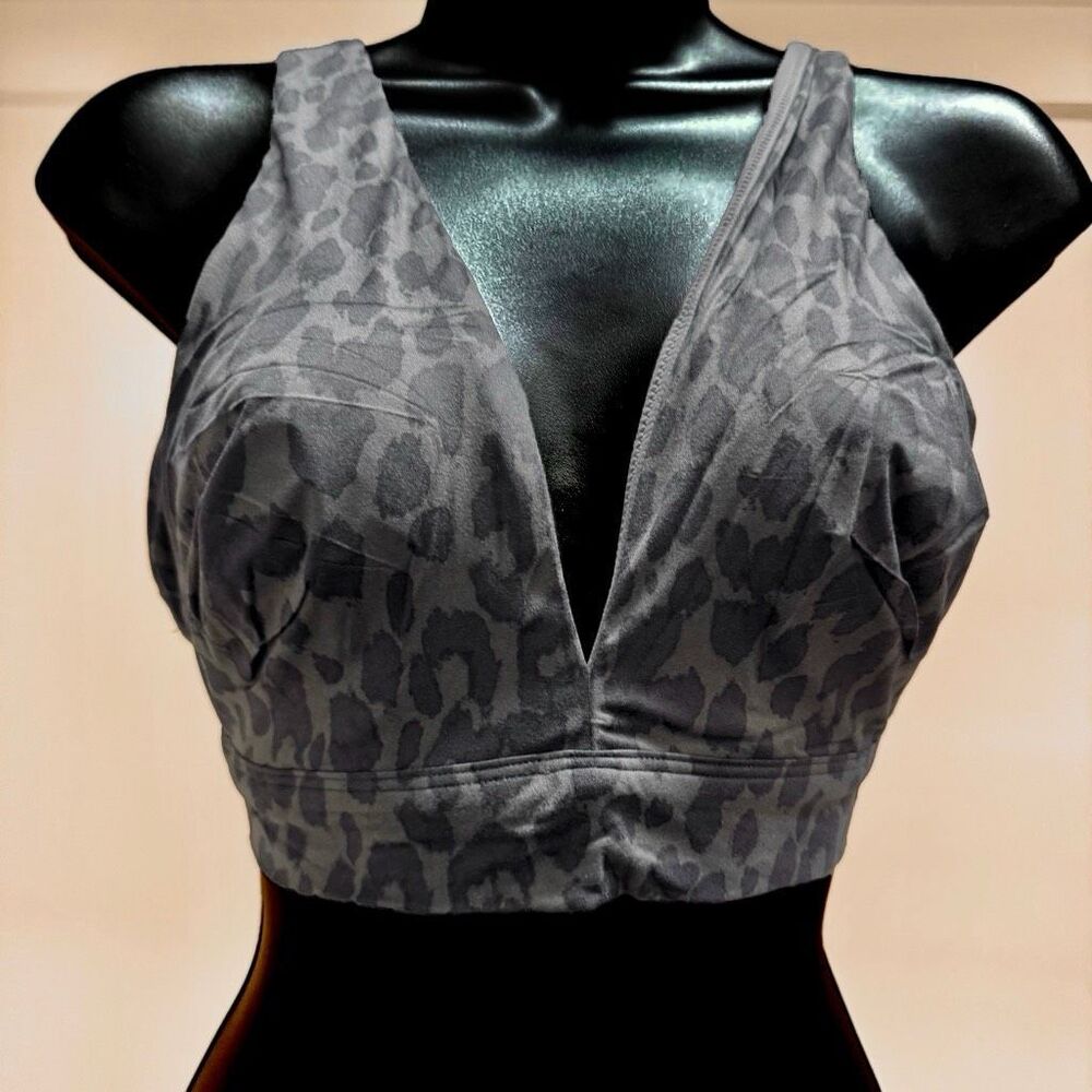 NWT (XL) Victoria’s Secret Wireless Plunge Bra - Deep V Gray Leopard Print Brale - Picture 2 of 6
